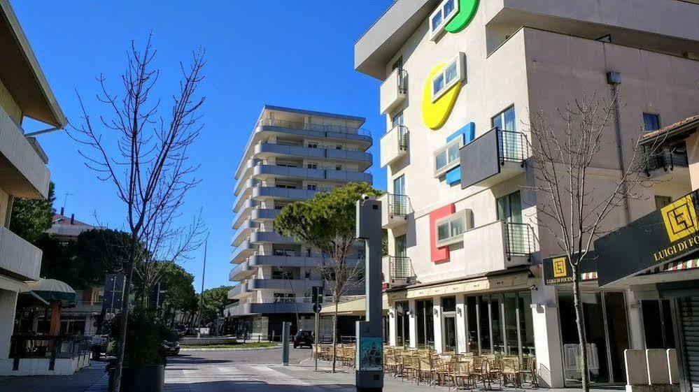 Hotel Pasha Lignano Sabbiadoro Exterior foto