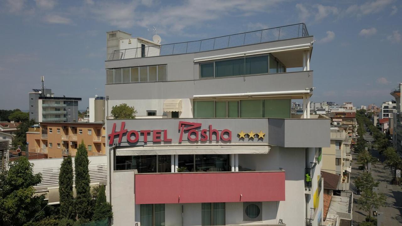 Hotel Pasha Lignano Sabbiadoro Exterior foto